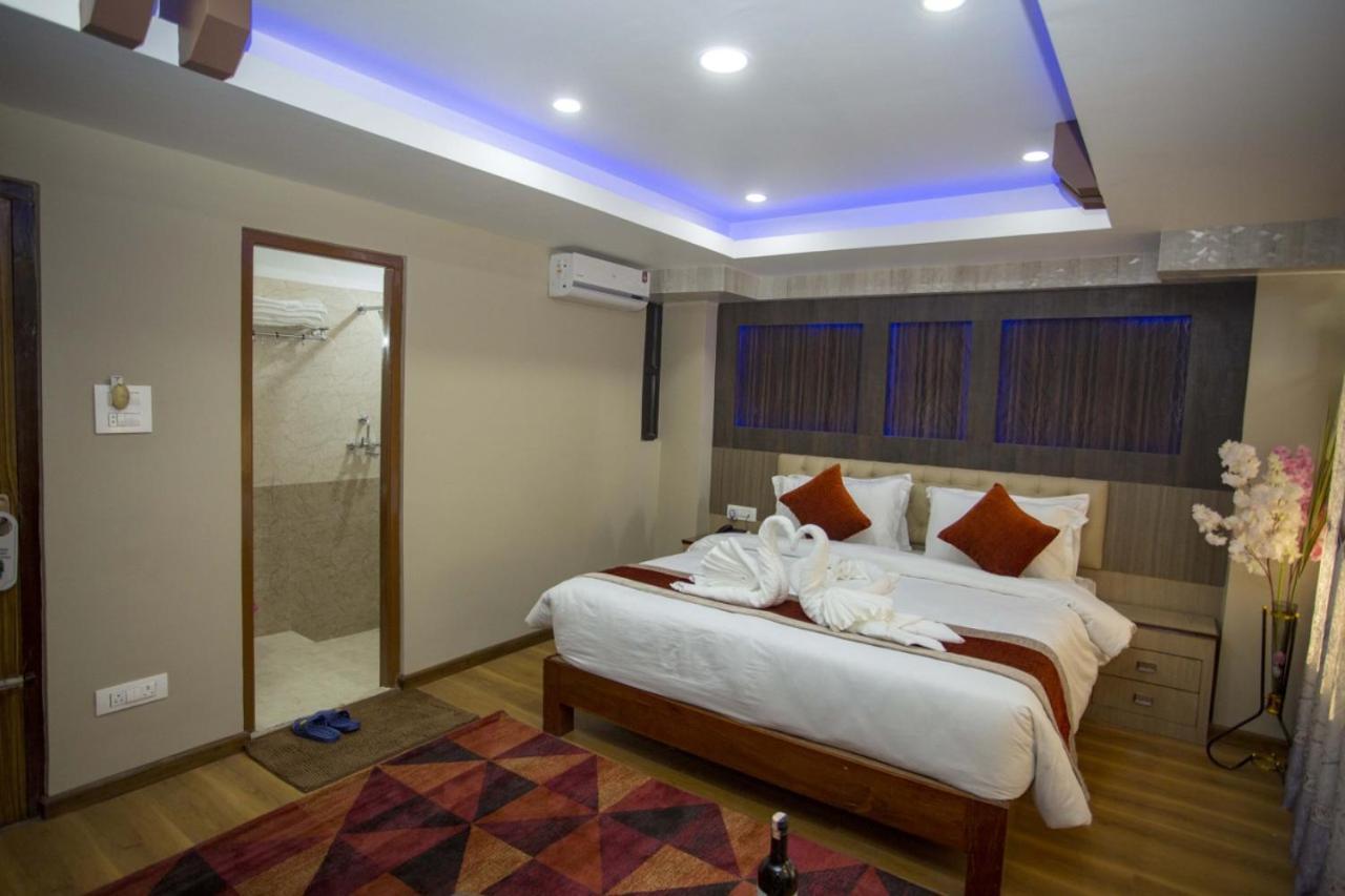 Hotel Marinha Katmandu Kültér fotó