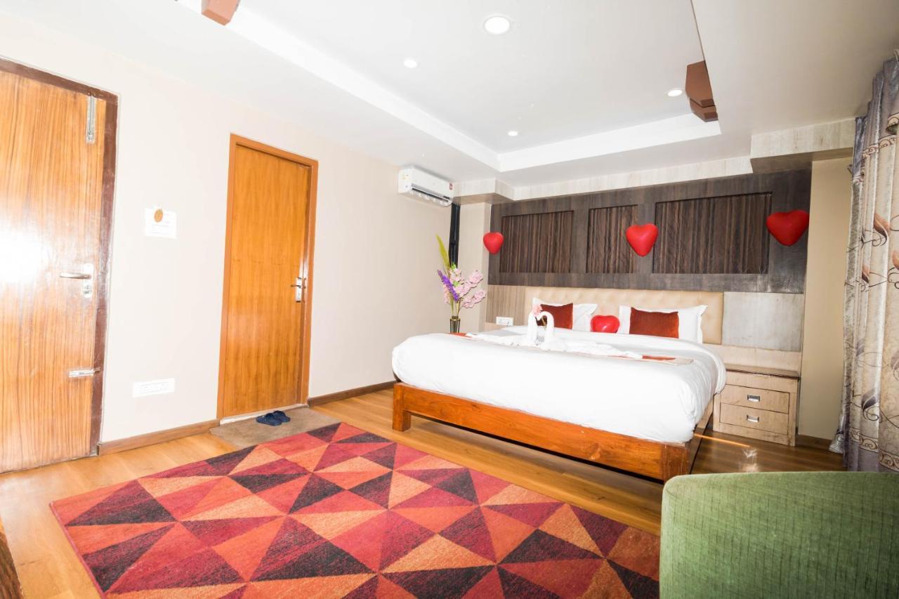 Hotel Marinha Katmandu Kültér fotó